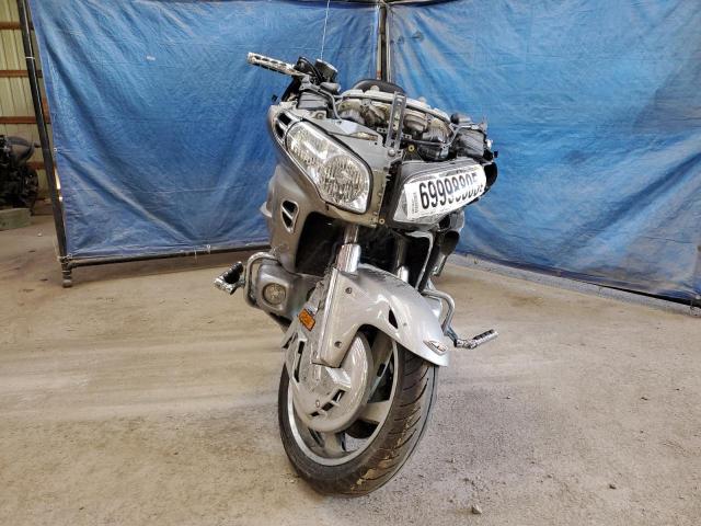 2002 HONDA GL1800   