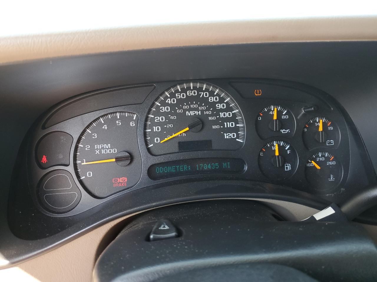 2004 Chevrolet Suburban C1500 VIN: 3GNEC16T54G107087 Lot: 71060265