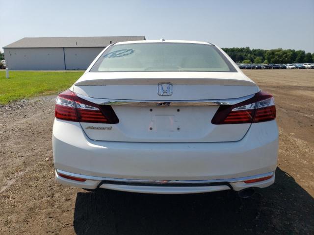 Седаны HONDA ACCORD 2016 Белы