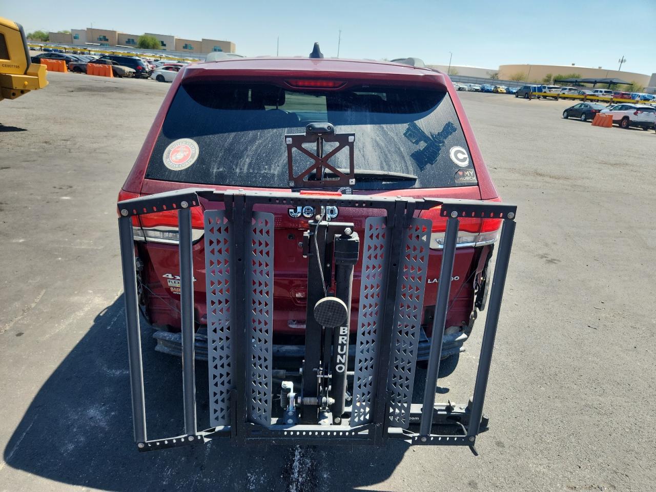 1C4RJFAG9EC211819 2014 Jeep Grand Cherokee Laredo