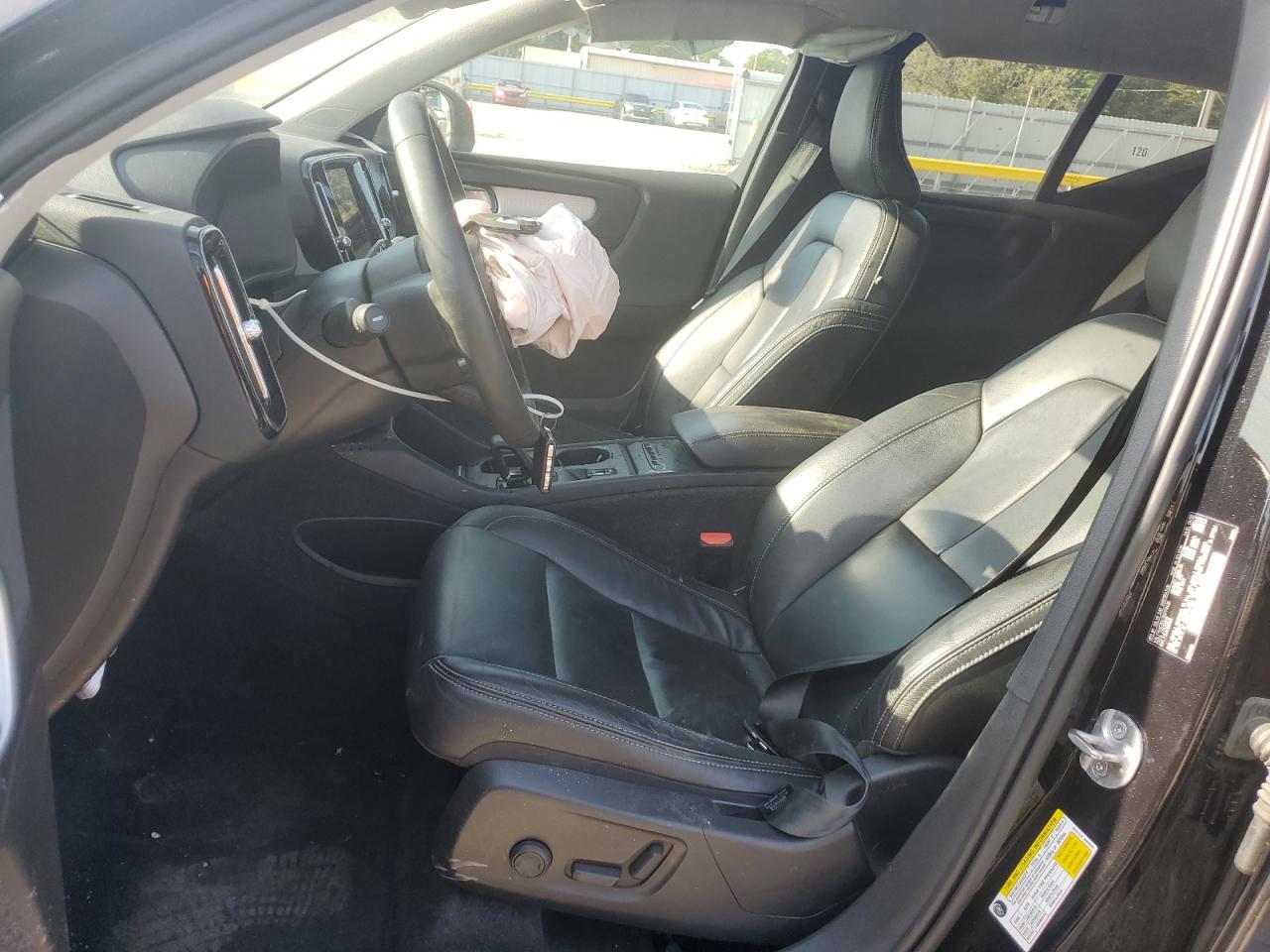 2022 Volvo Xc40 T4 Momentum VIN: YV4AC2HKXN2778439 Lot: 67945745