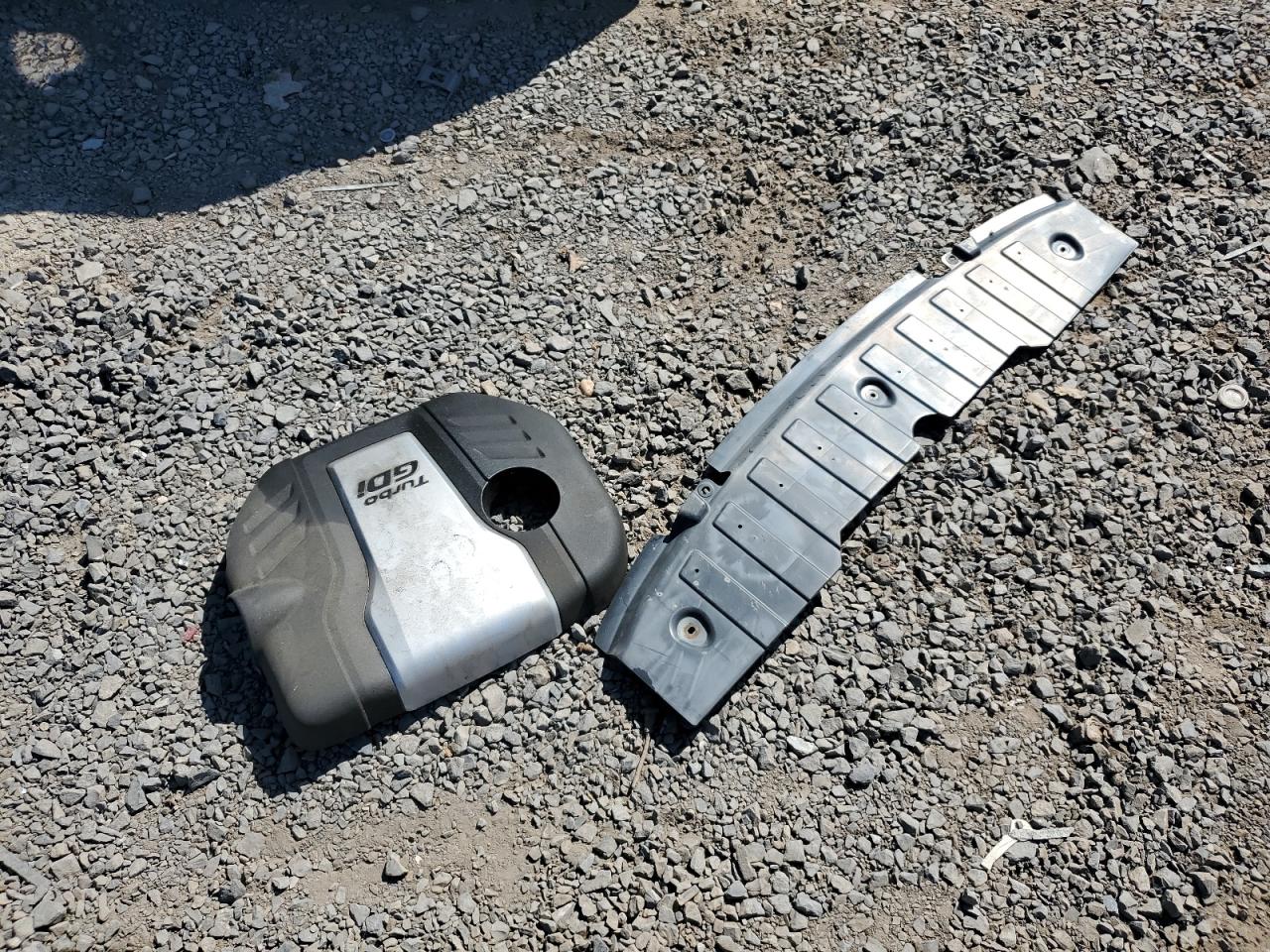 2017 Hyundai Veloster Turbo VIN: KMHTC6AE1HU308909 Lot: 67808525