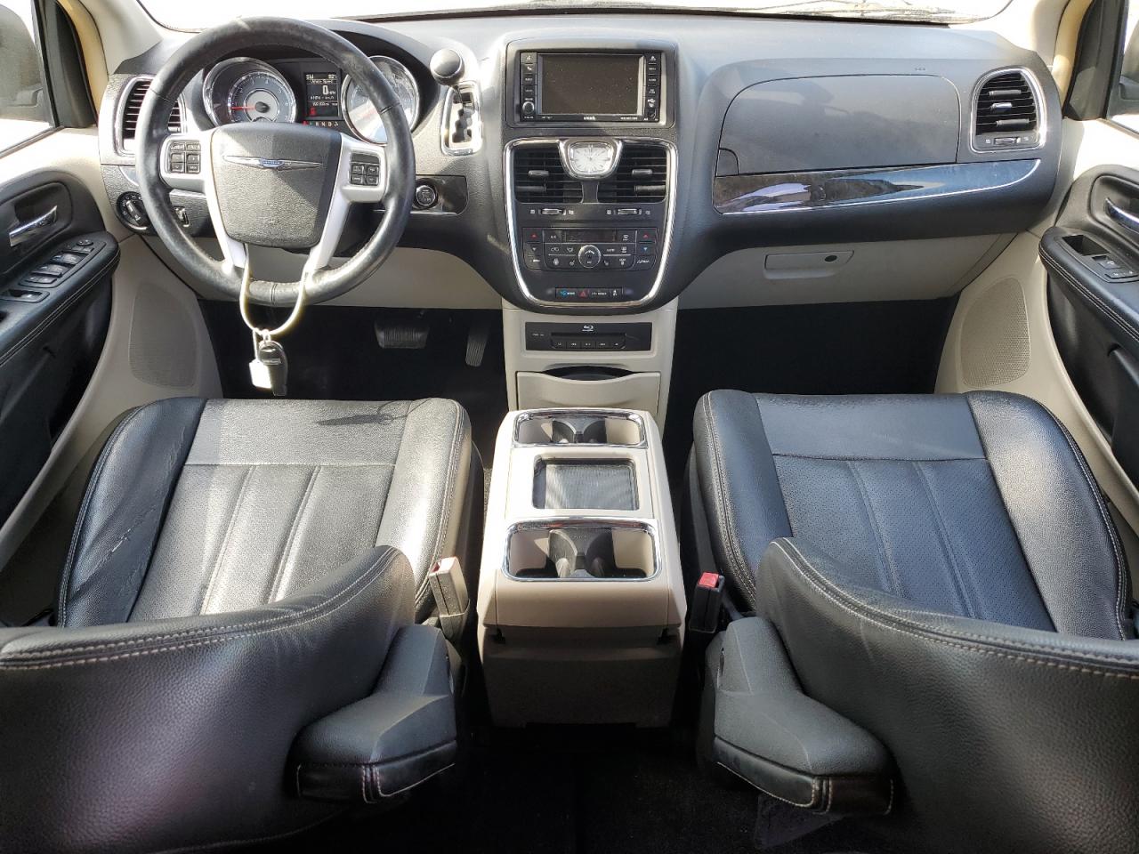 2015 Chrysler Town & Country Touring L VIN: 2C4RC1CG5FR590496 Lot: 70279015