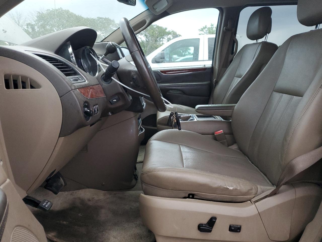 2012 Chrysler Town & Country Touring VIN: 2C4RC1BG5CR252755 Lot: 70152495