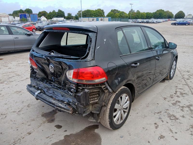 2011 VOLKSWAGEN GOLF MATCH