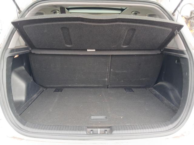 2012 KIA VENGA 3 SA