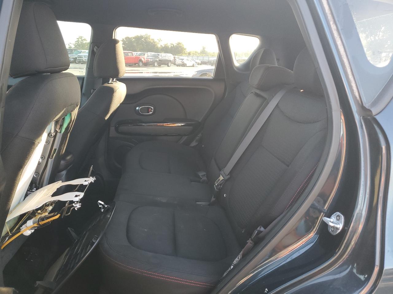 2018 Kia Soul + VIN: KNDJP3A54J7576842 Lot: 70568295