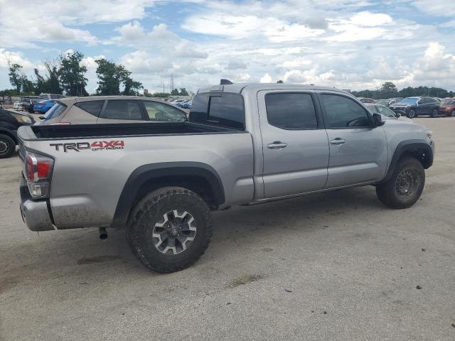  TOYOTA TACOMA 2021 Srebrny