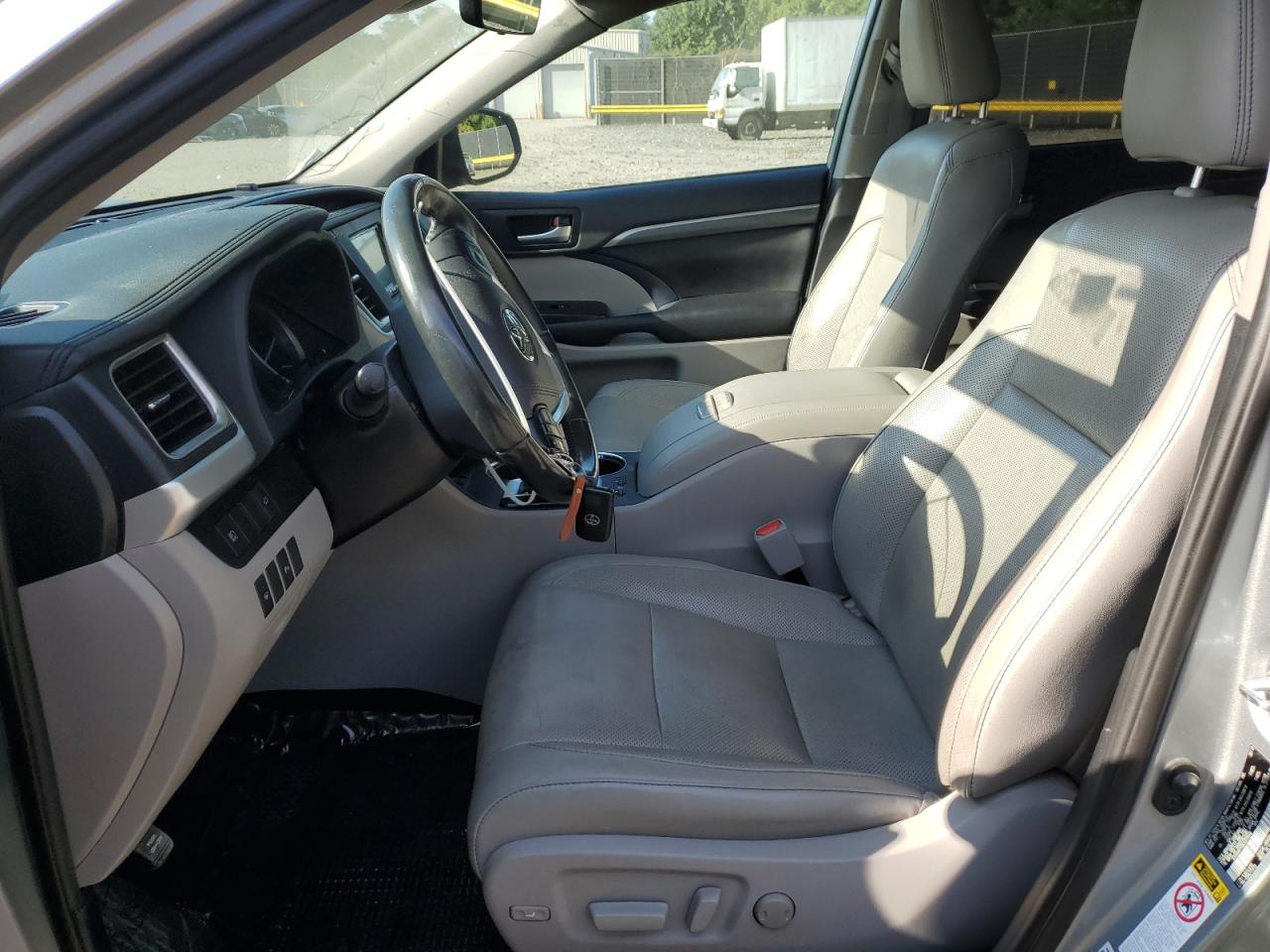 2019 Toyota Highlander Hybrid Limited VIN: 5TDDGRFH9KS070546 Lot: 70887825