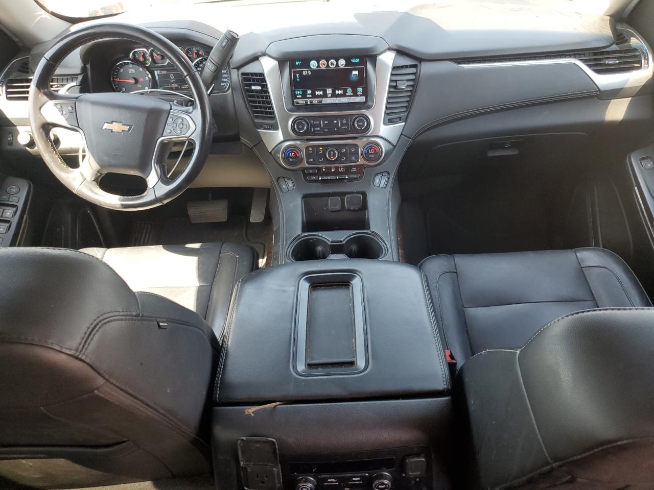 2019 Chevrolet Suburban K1500 Lt VIN: 1GNSKHKC8KR334338 Lot: 69499725