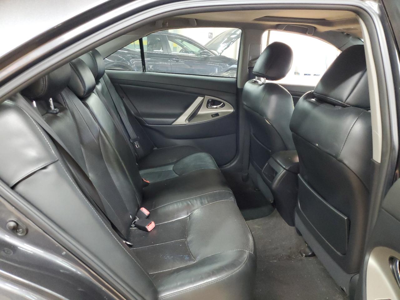2010 Toyota Camry Base VIN: 4T1BF3EK3AU074585 Lot: 70553525