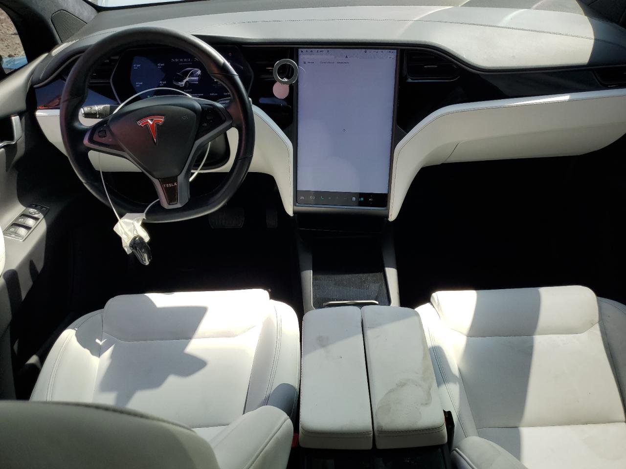 2020 Tesla Model X VIN: 5YJXCBE2XLF286392 Lot: 69110685