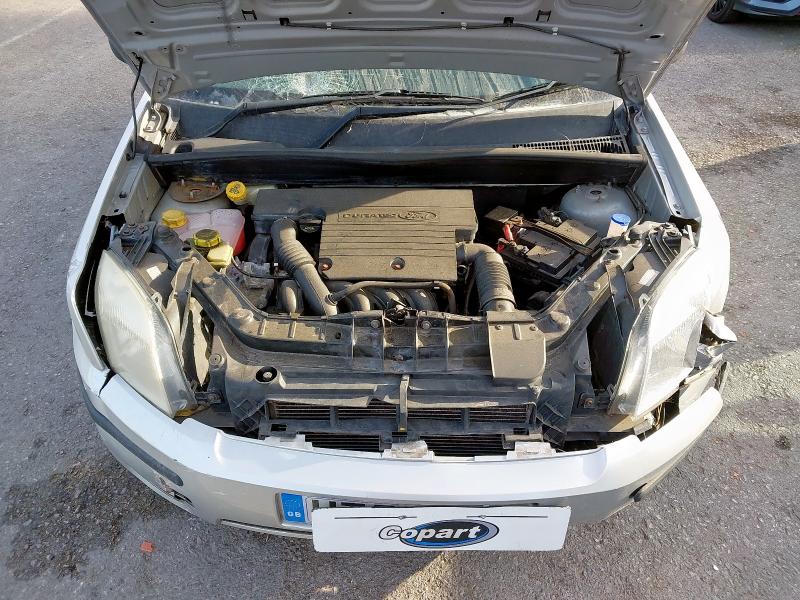 2005 FORD FUSION 1.6 2 5DR AUTO