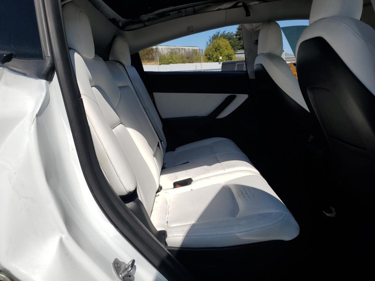 2022 Tesla Model Y VIN: 7SAYGAEE7NF429785 Lot: 71043245