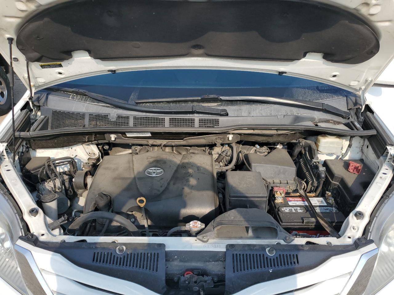 2017 Toyota Sienna Le VIN: 5TDKZ3DC0HS811309 Lot: 68946095