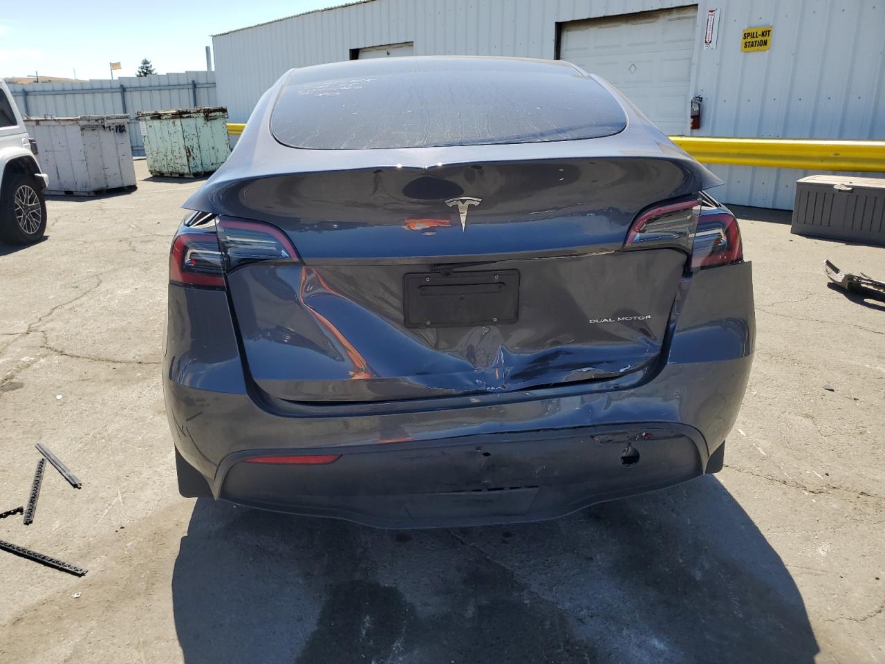7SAYGDEE5PF885711 2023 Tesla Model Y