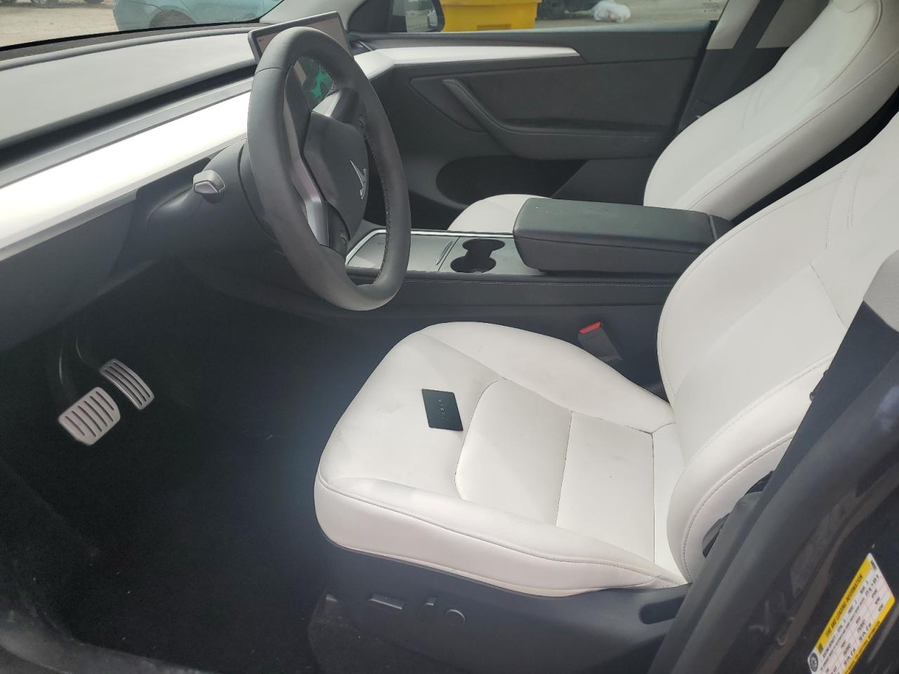 2023 Tesla Model Y VIN: 7SAYGDEFXPF840501 Lot: 69013335