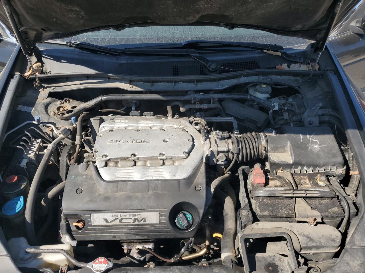 2010 Honda Accord Exl VIN: 1HGCP3F80AA001198 Lot: 70473055