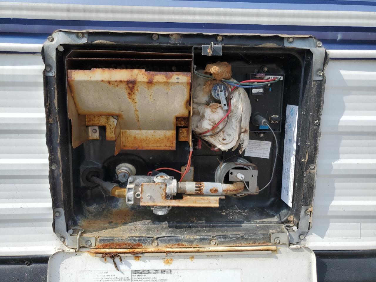 2004 Pioneer 30Ts8 VIN: 1EB1T302X46006470 Lot: 67001015