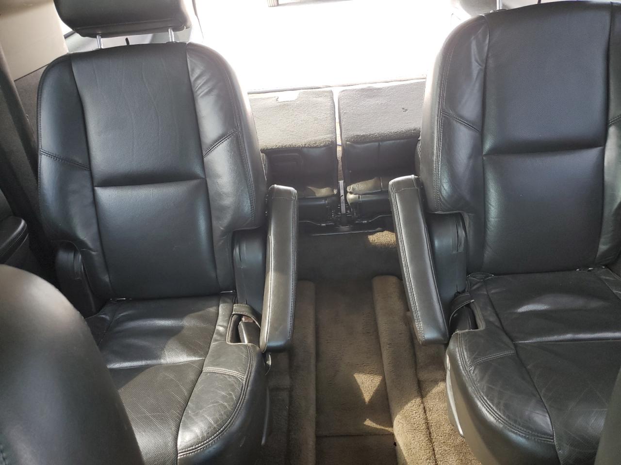 2010 Cadillac Escalade Esv Premium VIN: 1GYUKJEF1AR137941 Lot: 69479155