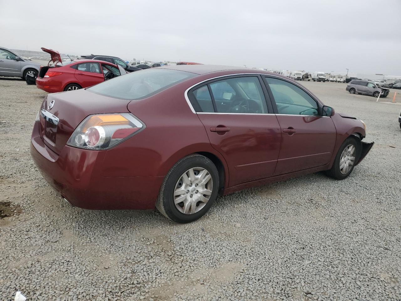 2011 Nissan Altima Base brown null gas 1N4AL2AP1BC155473 photo #4