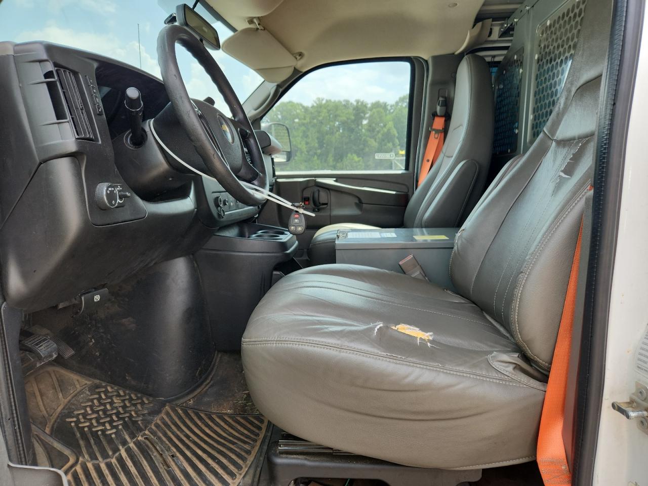 2015 Chevrolet Express G2500 VIN: 1GCWGFCF1F1233316 Lot: 69397025