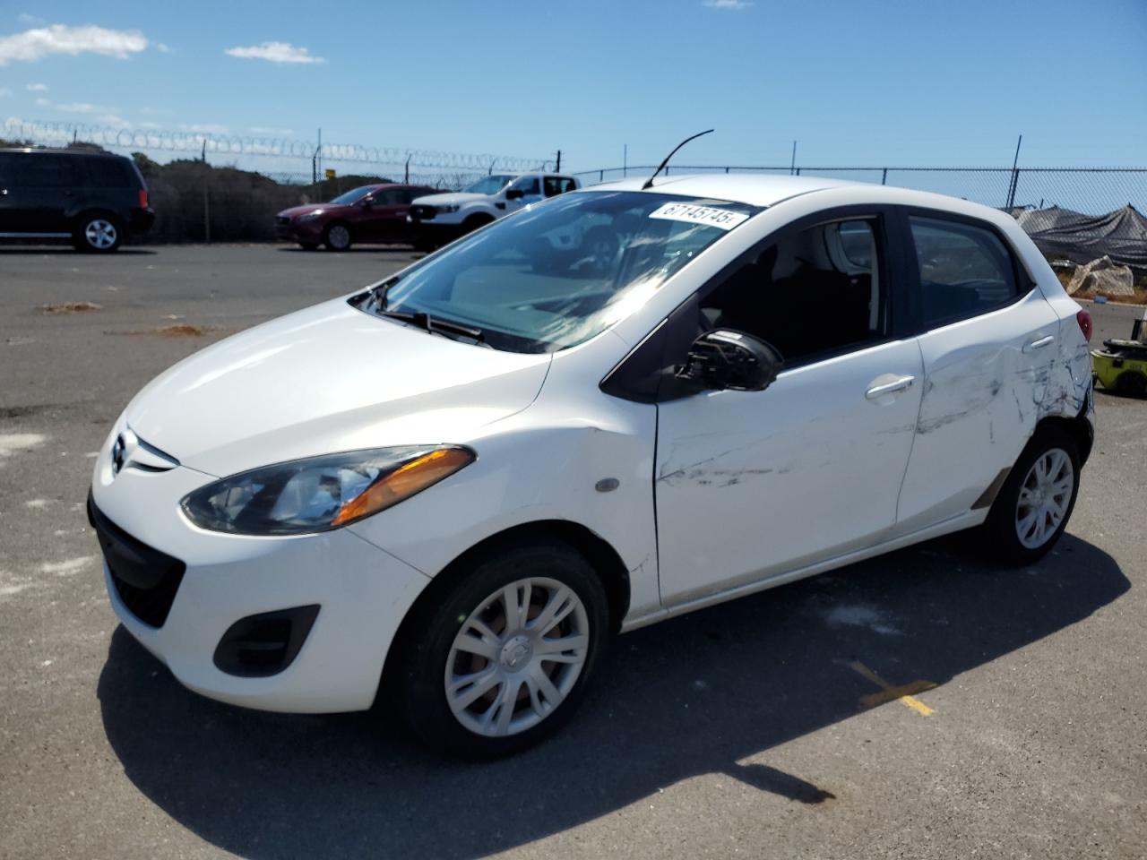 2011 Mazda Mazda2 white null gas JM1DE1HY8B0125687 photo #1