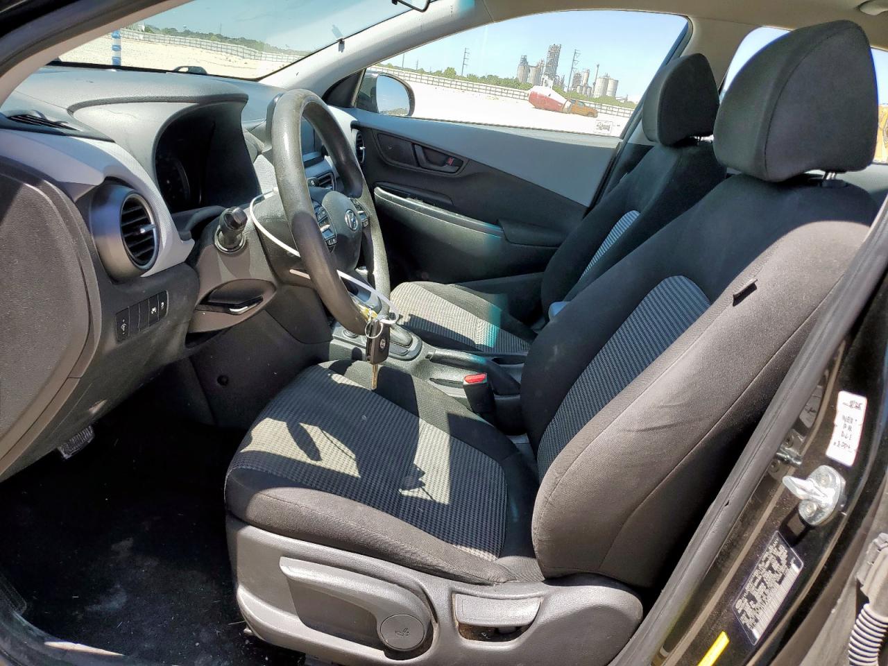 2021 Hyundai Kona Se VIN: KM8K12AAXMU609938 Lot: 70740315