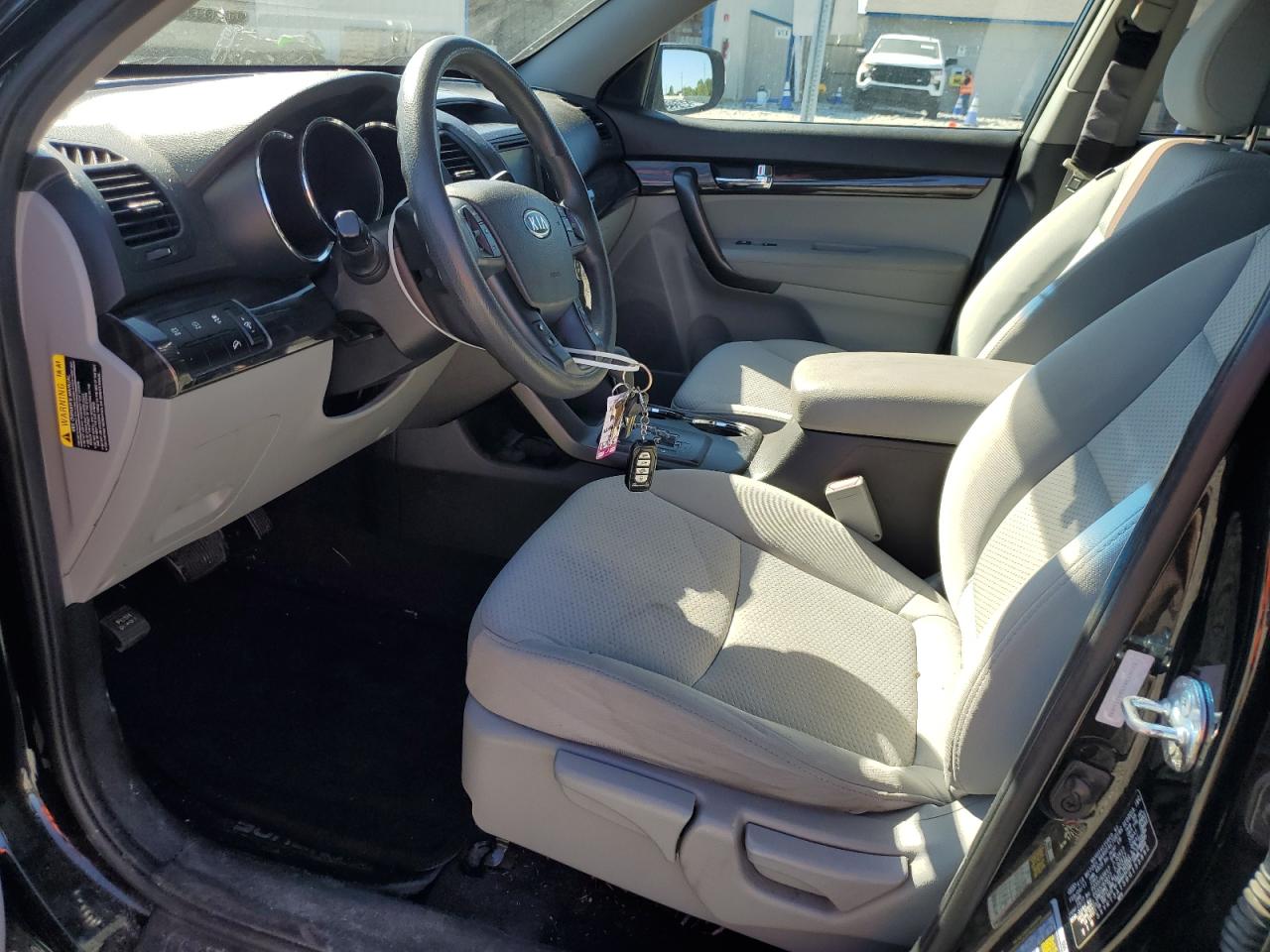 2011 Kia Sorento Base VIN: 5XYKT3A15BG155892 Lot: 69001455