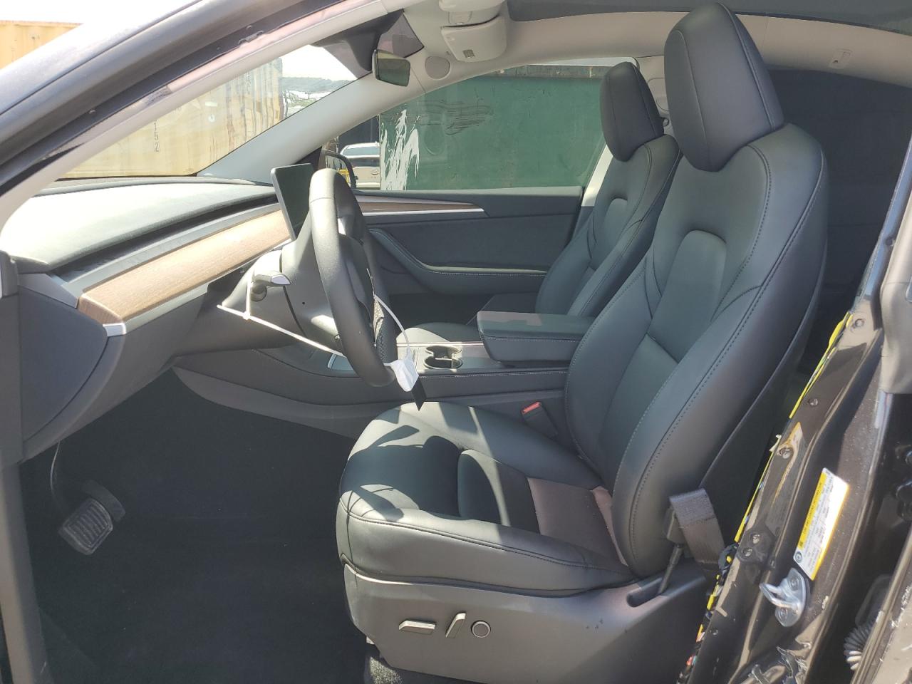 7SAYGDED9RF160848 2024 Tesla Model Y