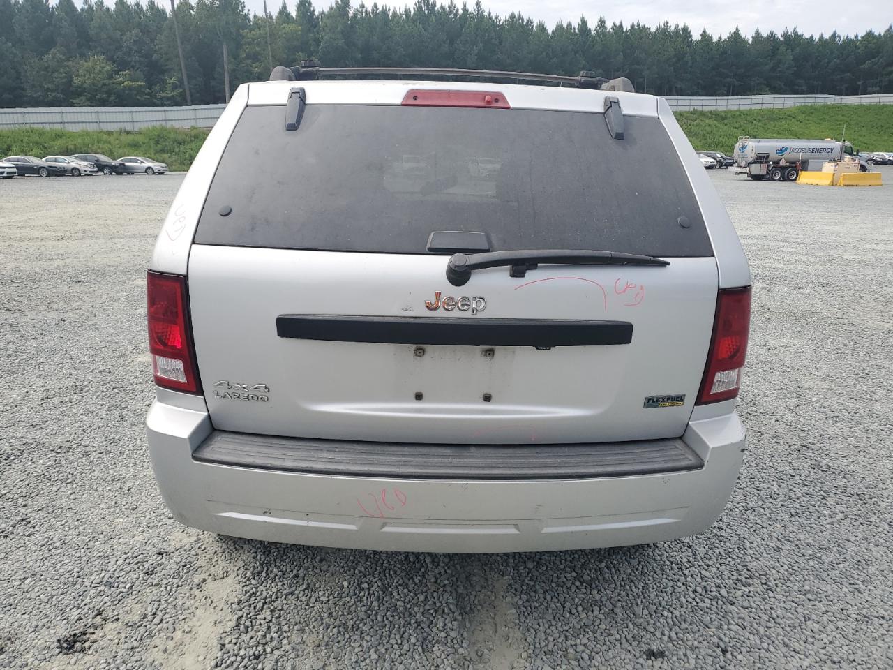 2007 Jeep Grand Cherokee Laredo VIN: 1J8HR48P27C700220 Lot: 70264685