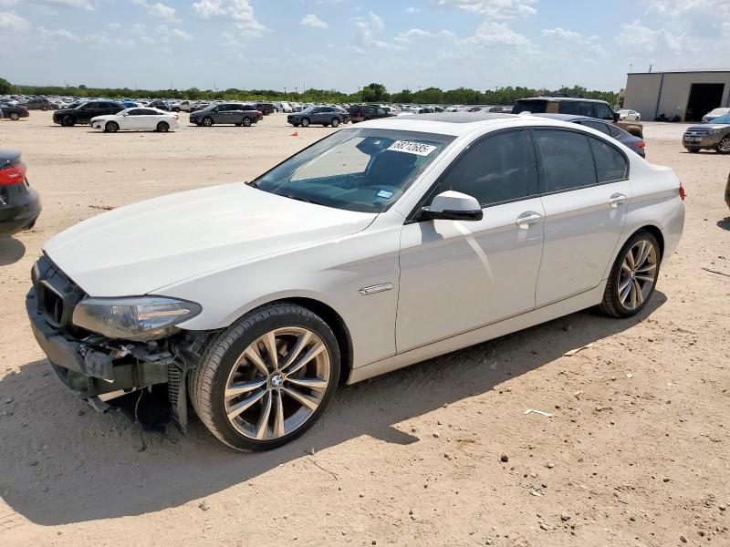  BMW 5 SERIES 2016 Белы
