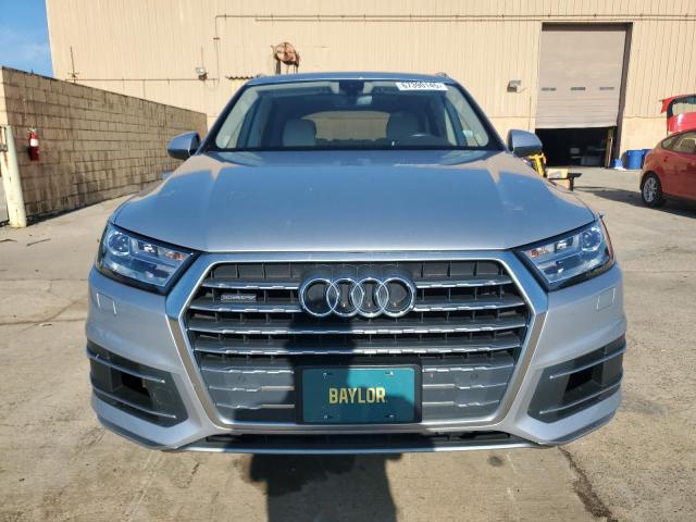  AUDI Q7 2018 Серебристый