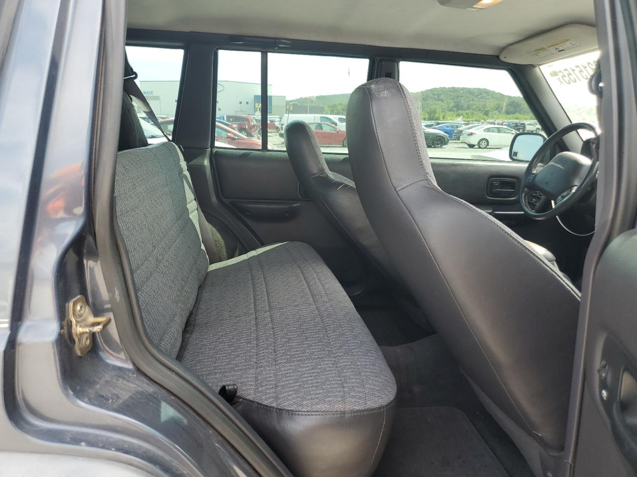 2001 Jeep Cherokee Sport VIN: 1J4FF48S11L609226 Lot: 69315155