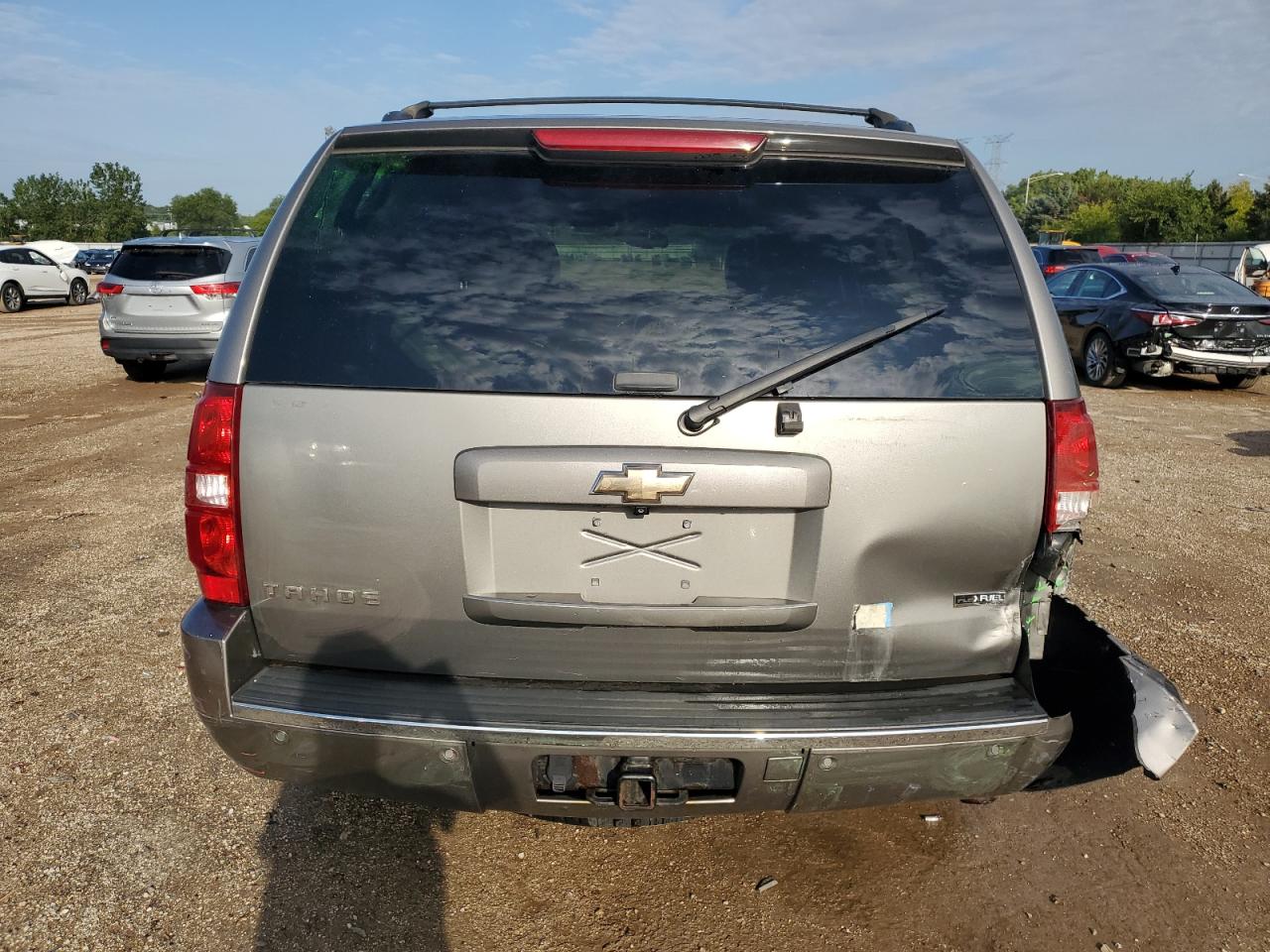 2009 Chevrolet Tahoe K1500 Ltz VIN: 1GNFK330X9R172988 Lot: 70311995