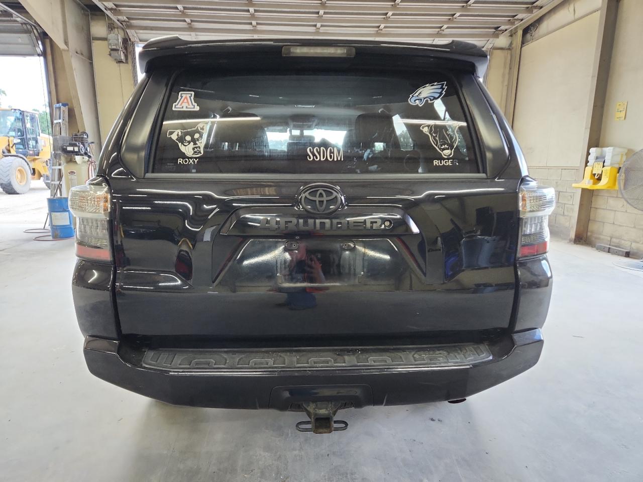 2017 Toyota 4Runner Sr5/Sr5 Premium VIN: JTEBU5JR2H5459225 Lot: 69097505