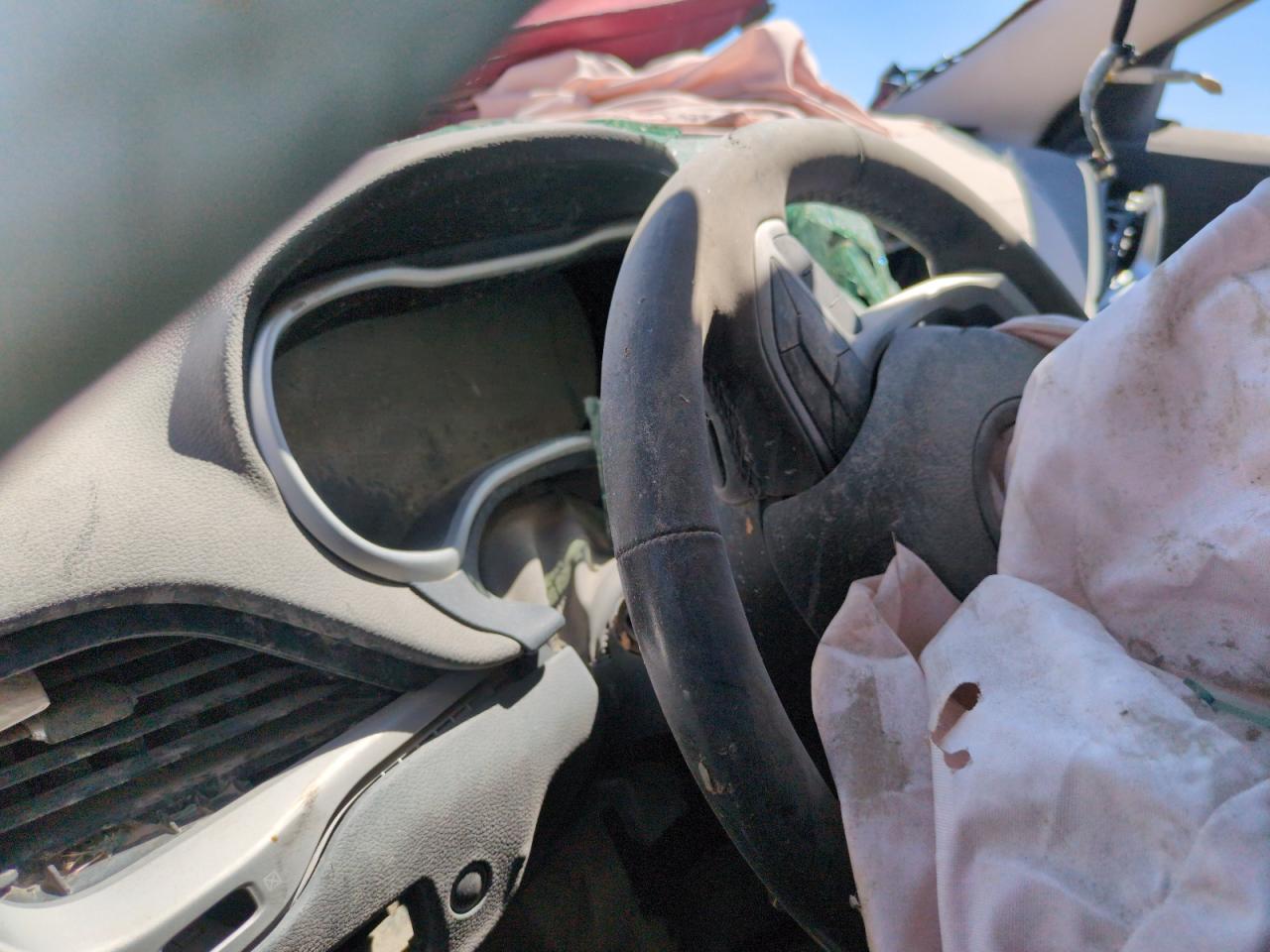 2014 Jeep Cherokee Latitude VIN: 1C4PJMCB8EW177528 Lot: 67989975