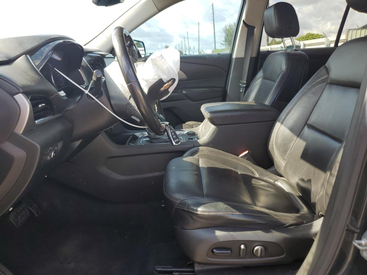 2018 Chevrolet Traverse Lt VIN: 1GNERHKWXJJ169067 Lot: 69813785