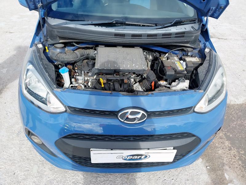 2015 HYUNDAI I10 SE