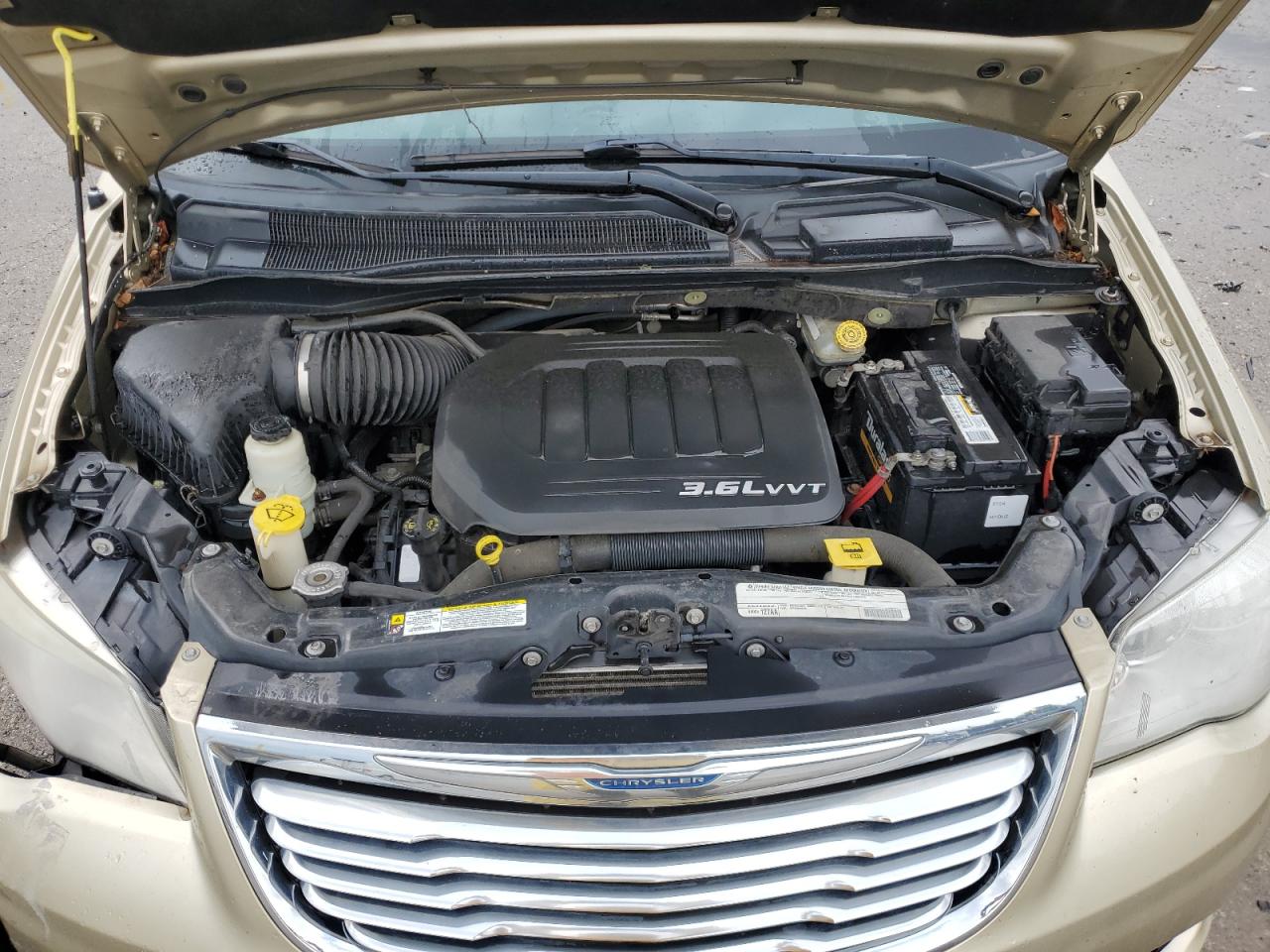 2011 Chrysler Town & Country Touring VIN: 2A4RR5DG4BR635971 Lot: 69587015