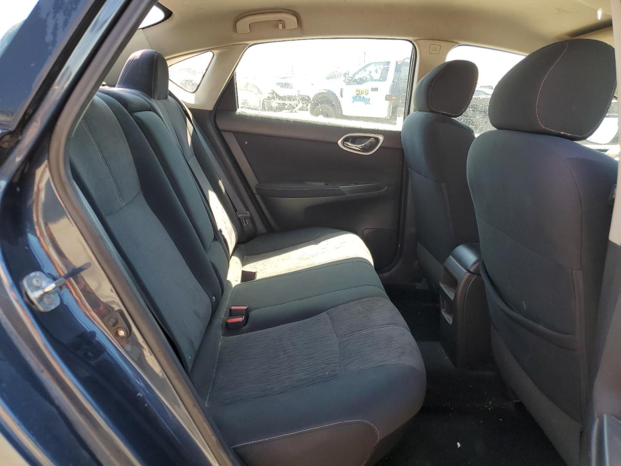 2014 Nissan Sentra S VIN: 1N4AB7AP2EN855558 Lot: 69751735