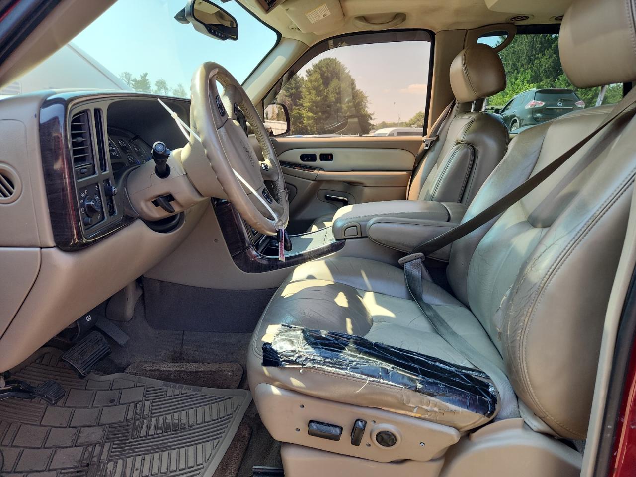 2006 GMC Yukon Denali VIN: 1GKEK63UX6J136564 Lot: 67685765