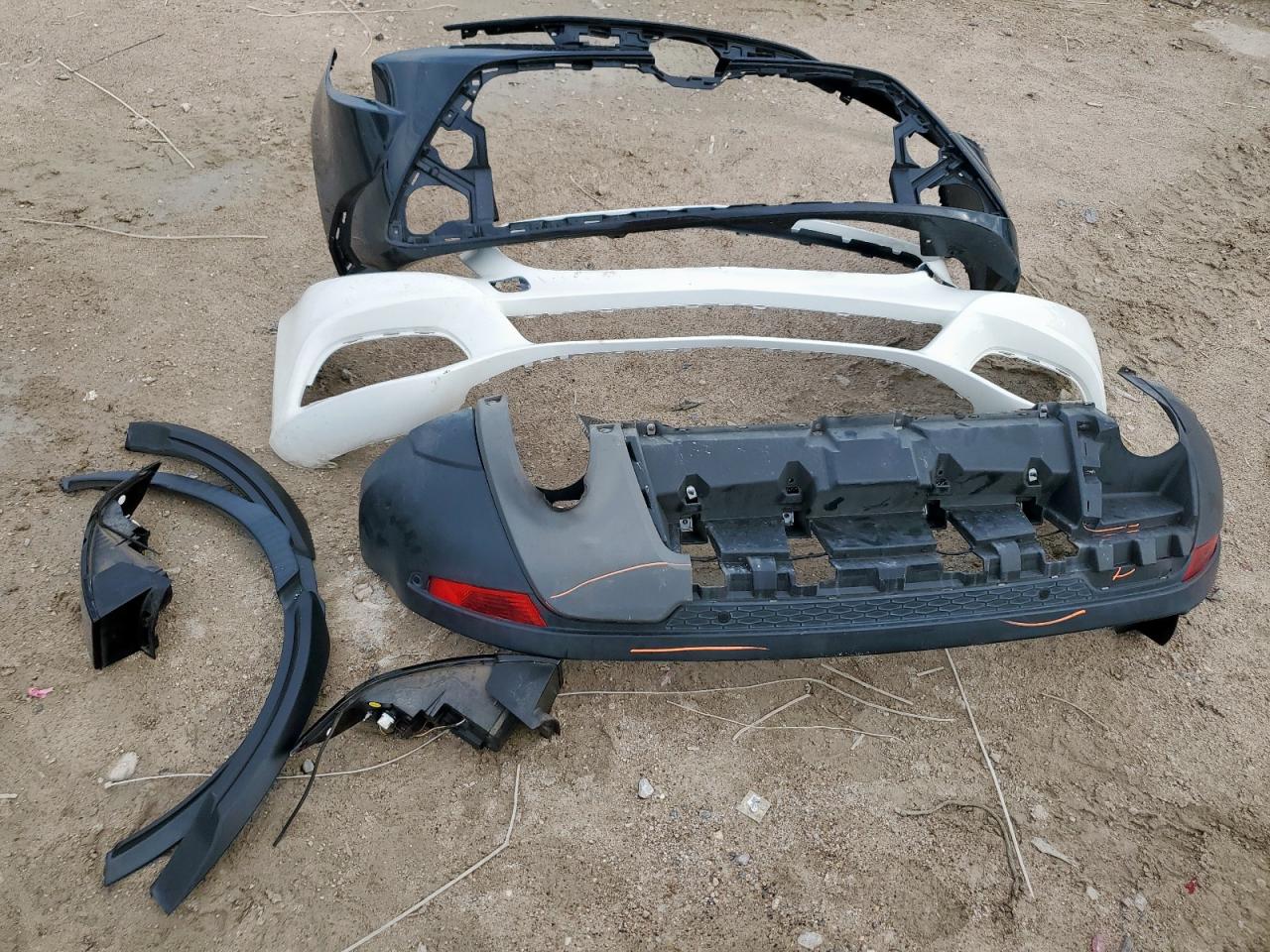 2015 Land Rover Range Rover Evoque Pure Plus VIN: SALVP2BG3FH037456 Lot: 70709915