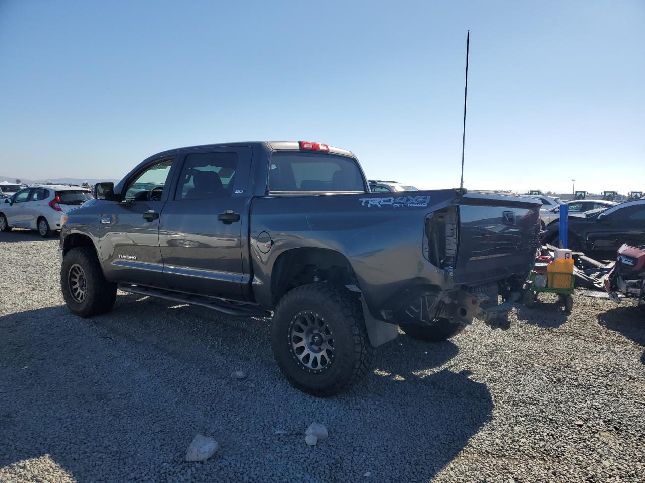 2016 Toyota Tundra Crewmax Sr5 VIN: 5TFDY5F17GX528787 Lot: 67243235