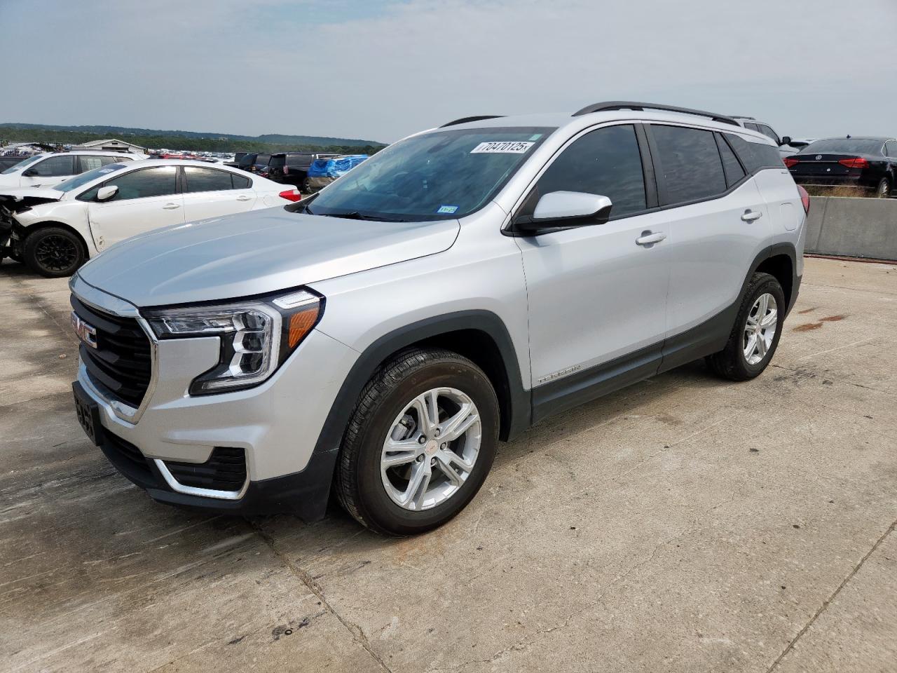 2022 GMC Terrain Sle silver null gas 3GKALMEV9NL121650 photo #1