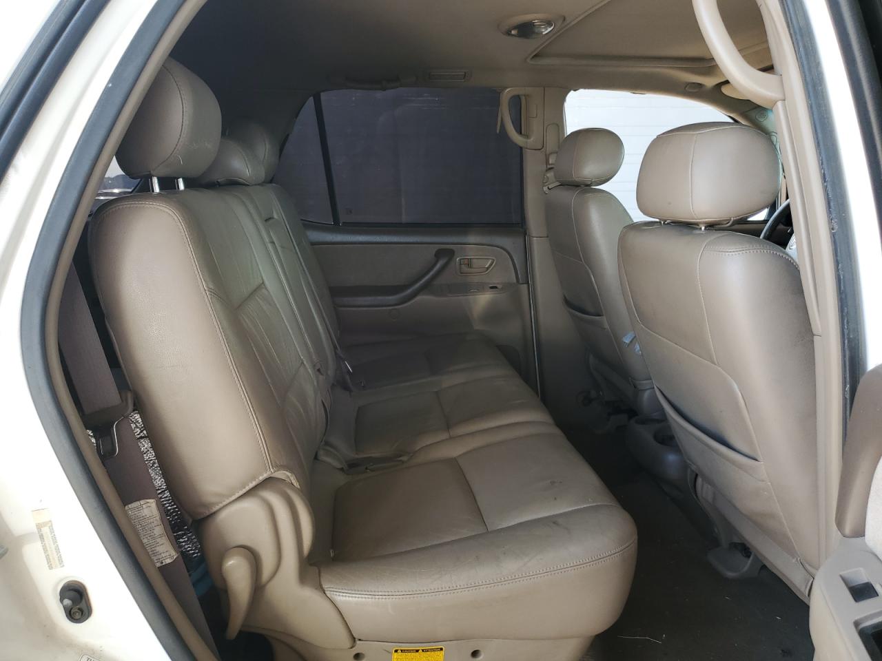 2003 Toyota Sequoia Sr5 VIN: 5TDZT34A33S180692 Lot: 70655985