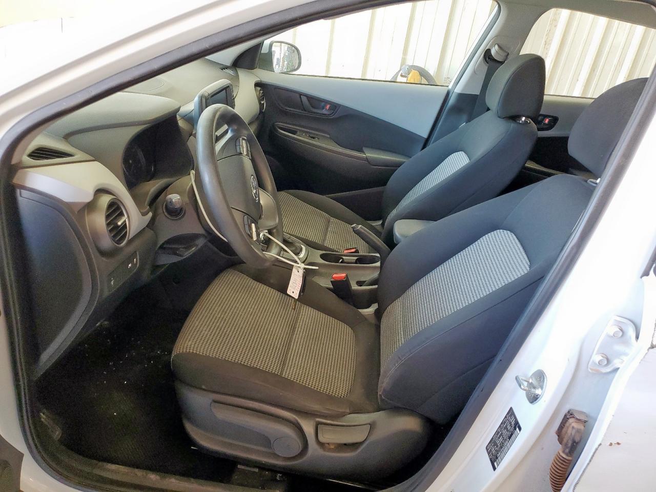 2020 Hyundai Kona Se VIN: KM8K12AA0LU583879 Lot: 84039875