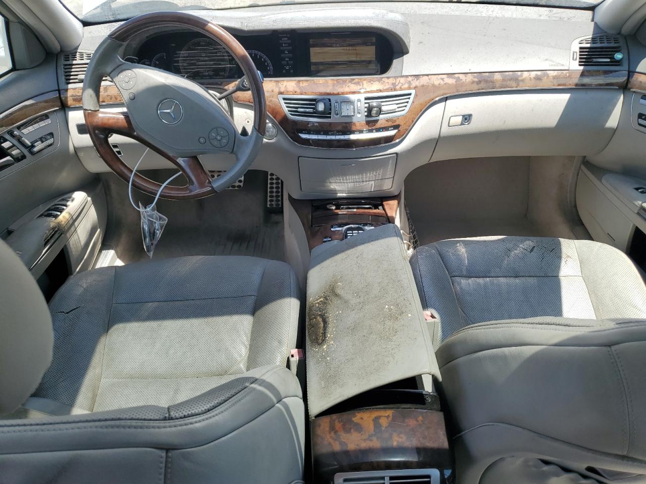 2010 Mercedes-Benz S 550 VIN: WDDNG7BB5AA320537 Lot: 69369045