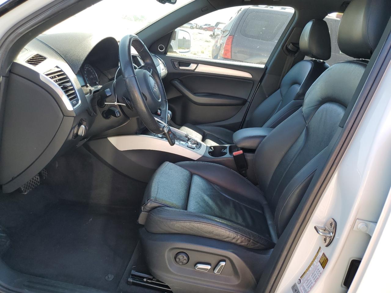 2014 Audi Q5 Premium Plus VIN: WA1DGAFP3EA044111 Lot: 68459605