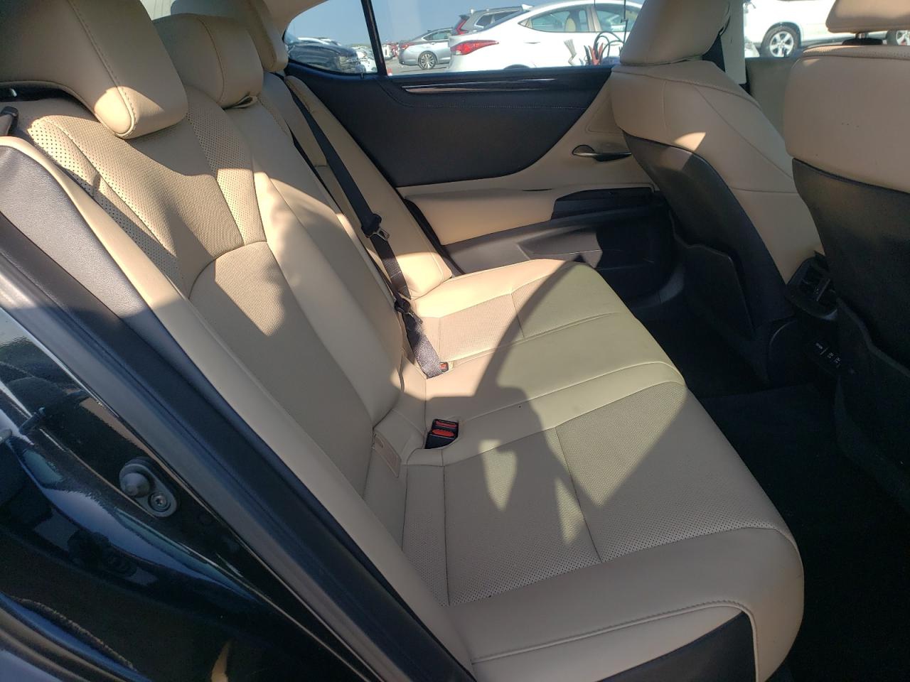 2021 Lexus Es 250 Base VIN: 58AD11D14MU003462 Lot: 68652675